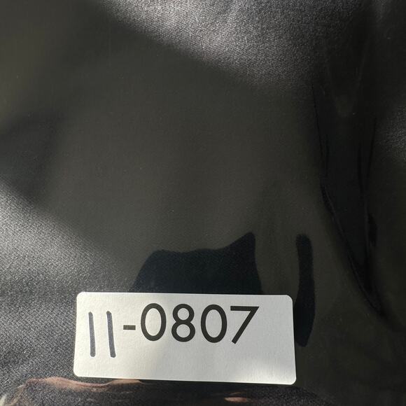 NYDJ Button Fly Jeans Size 14W Black Wide Leg Lift Tuck Tech Raw Hem Preppy EUC - Picture 10 of 10